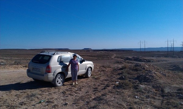 IMAG0592Перед спуском в долину Узбоя.